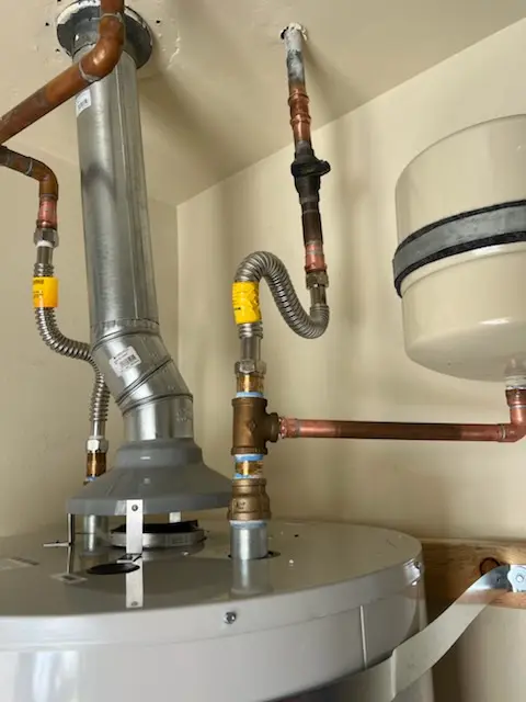 Water heater installation and plumbing repair in Glenmar